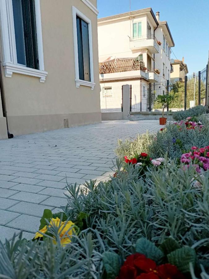 Arcobaleno Room Venezia Mestre Exterior foto